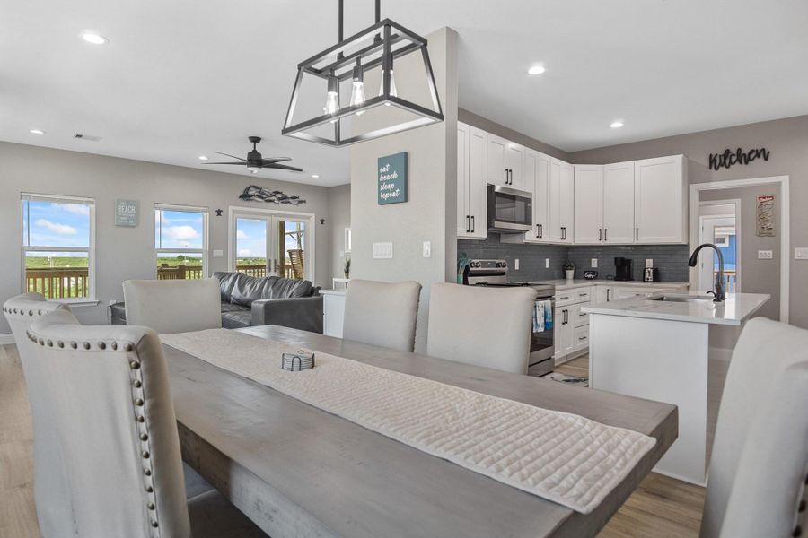 Furnished interior view inside a new home in , Bolivar (Image 27).