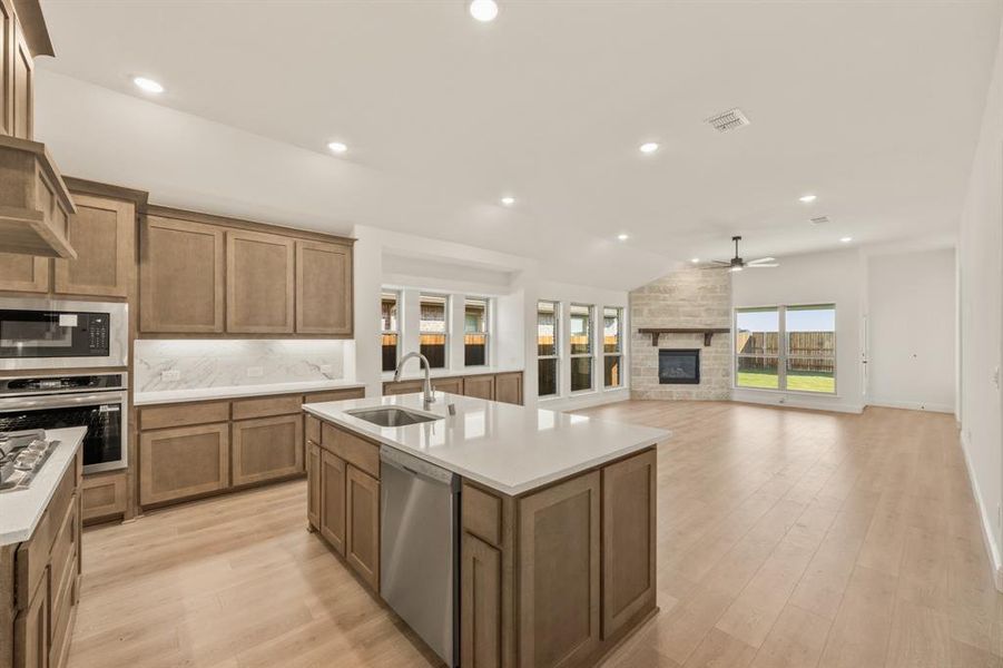 Furnished interior view inside a new home in Stone River Glen 50s, Royse City (Image 9). Furnished interior view inside a new home in Stone River Glen 50s, Royse City (Image 9).