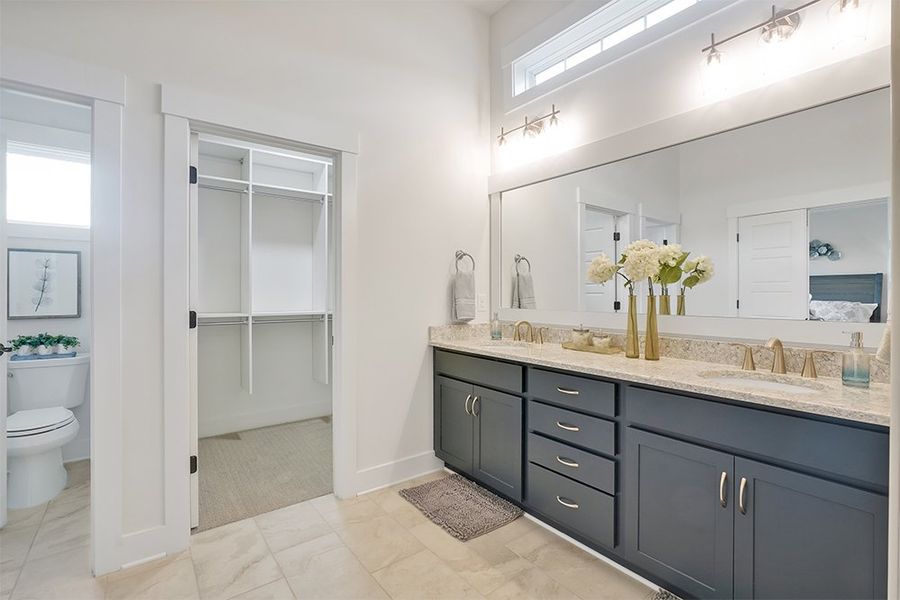 Pierre's Bay, Master Bathroom