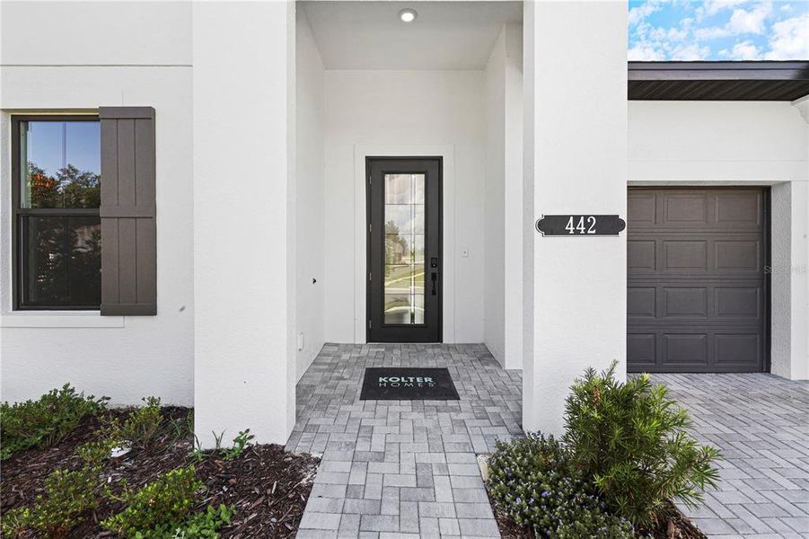 Exterior details and patio area of a home in Cresswind at Hammock Oaks, Lady Lake (Image 28). Exterior details and patio area of a home in Cresswind at Hammock Oaks, Lady Lake (Image 28).
