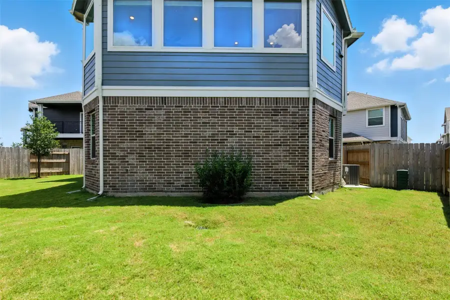 There is plenty of green space! There is plenty of green space!