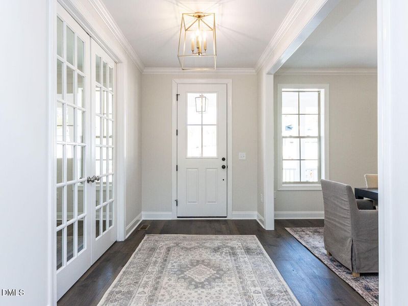 005-1280x960-entry 005-1280x960-entry