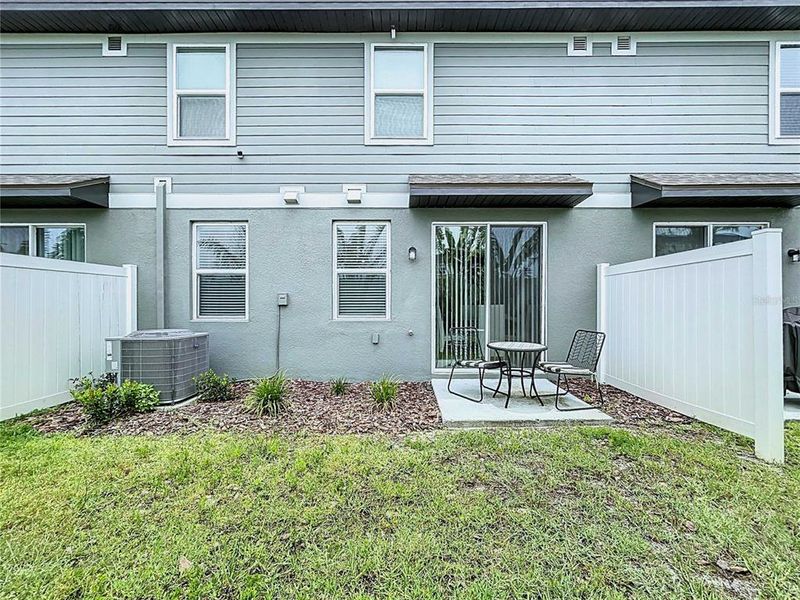 Exterior details and patio area of a home in , Wesley Chapel (Image 3).