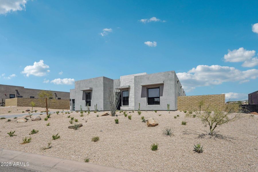 5-web-or-mls-E Buckskin Trail-1105-005