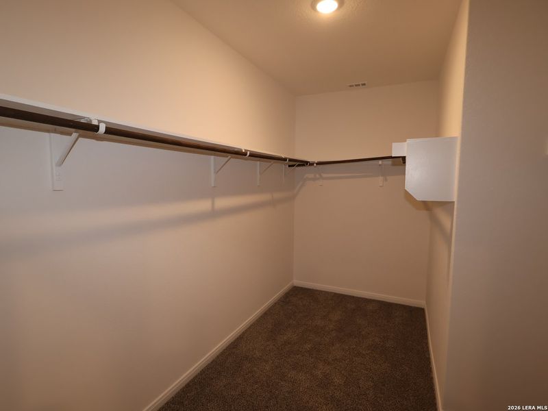 Spacious, unfurnished interior of a new home in Park Place, New Braunfels (Image 20). Spacious, unfurnished interior of a new home in Park Place, New Braunfels (Image 20).