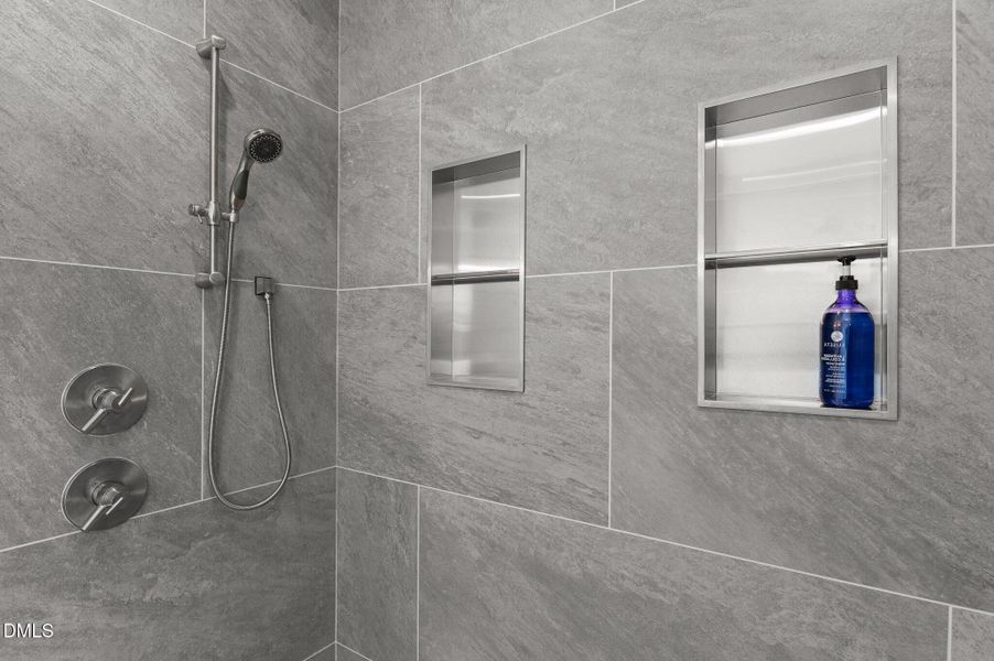 64-web-or-mls-DSC_3013 64-web-or-mls-DSC_3013