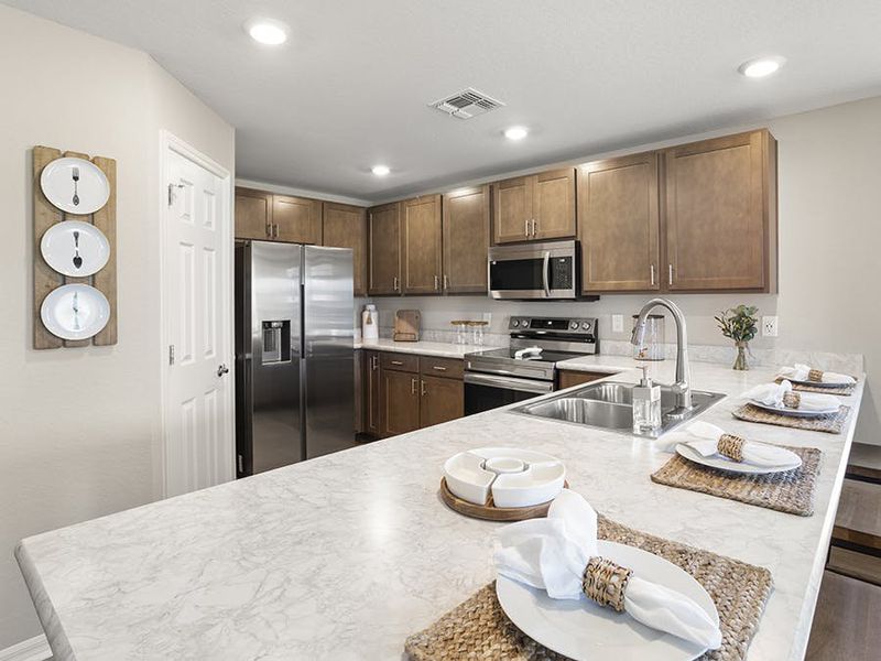 3 bedroom end-unit townhome for sale in Winter Haven, FL!