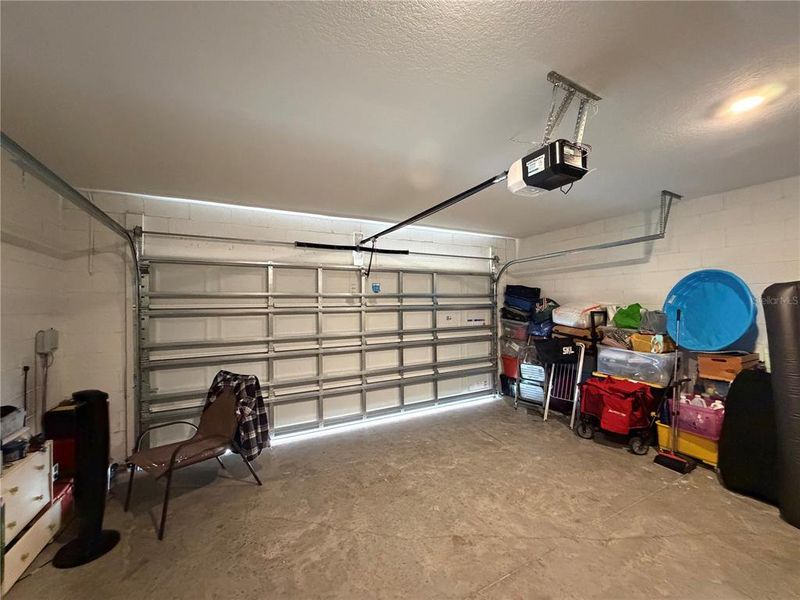 Spacious, unfurnished interior of a new home in Marion Creek, Haines City (Image 24).