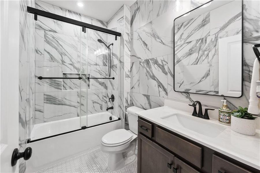 Furnished interior view inside a new home in Springside Reserve, Powder Springs (Image 14). Furnished interior view inside a new home in Springside Reserve, Powder Springs (Image 14).