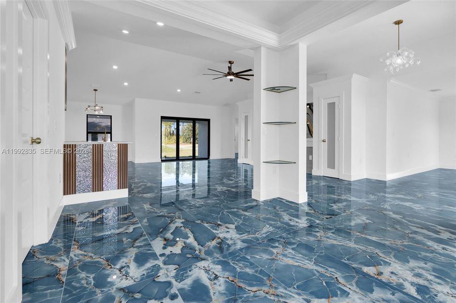 Spacious, unfurnished interior of a new home in , Lehigh Acres (Image 16).