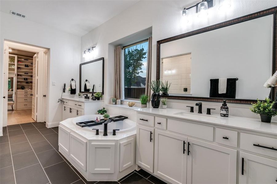 Furnished interior view inside a new home in Rockwood, Mansfield (Image 16). Furnished interior view inside a new home in Rockwood, Mansfield (Image 16).