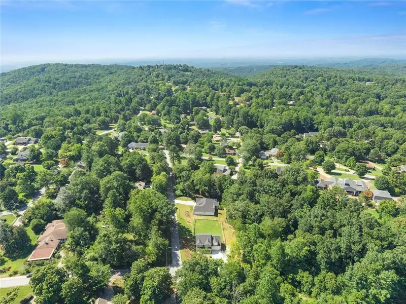 Natural landscape and outdoor views near in Cornelia (Image 42). Natural landscape and outdoor views near in Cornelia (Image 42).