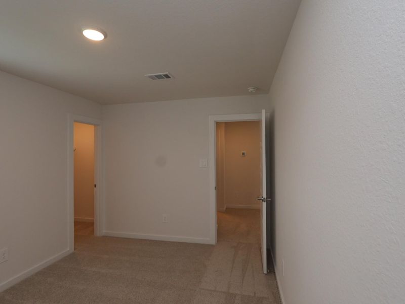 Spacious, unfurnished interior of a new home in Magnolia Ridge, Magnolia (Image 10).