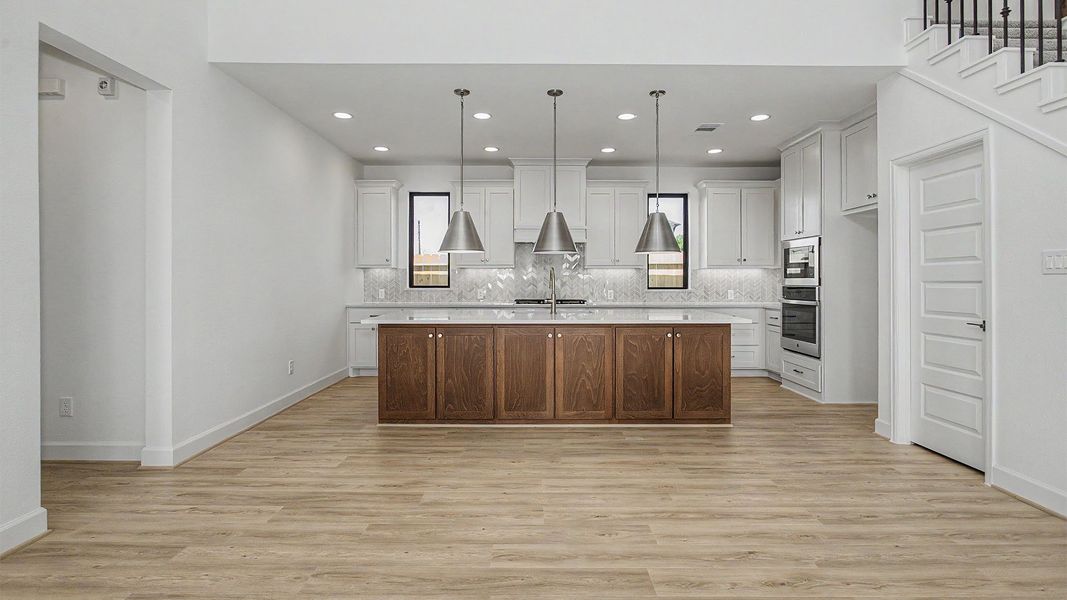 Furnished interior view inside a new home in Sienna, Missouri City (Image 5).