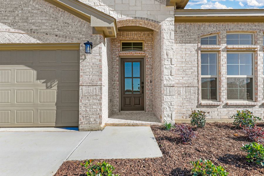 Representative exterior details of a home built from the Sherwood by Cheldan Homes in Craftsmen's Corner, Cleburne (Image 3).