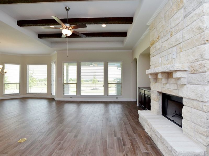 Representative unfurnished interior of a home built from the San Simeon I by Giddens Homes in Clearwater Ranch, Liberty Hill (Image 482).