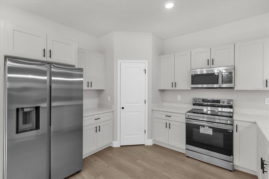 Furnished interior view inside a new home in , Ocala (Image 10).