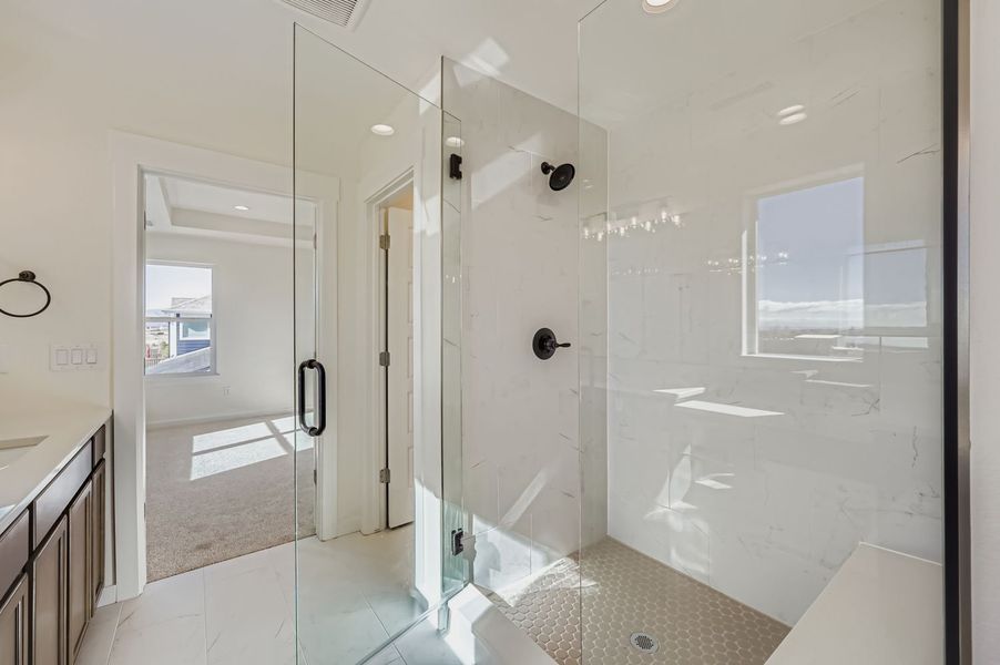 7989 Polson - Primary Bathroom