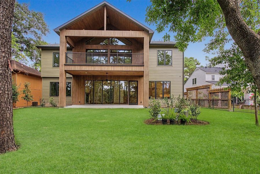 Exterior details and patio area of a home in , The Woodlands (Image 32).