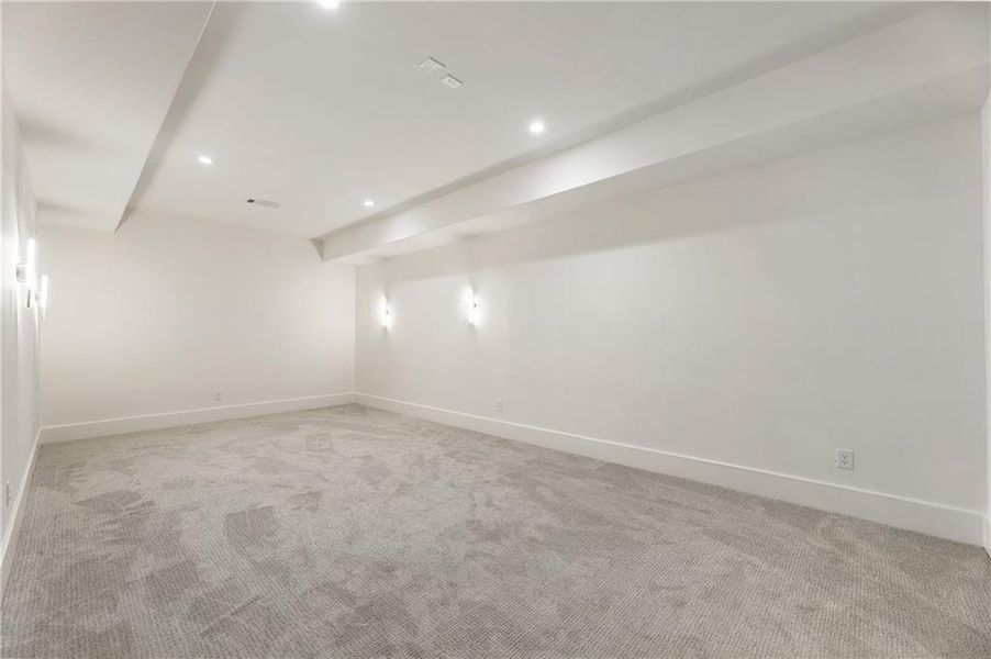 Spacious, unfurnished interior of a new home in , Atlanta (Image 73). Spacious, unfurnished interior of a new home in , Atlanta (Image 73).