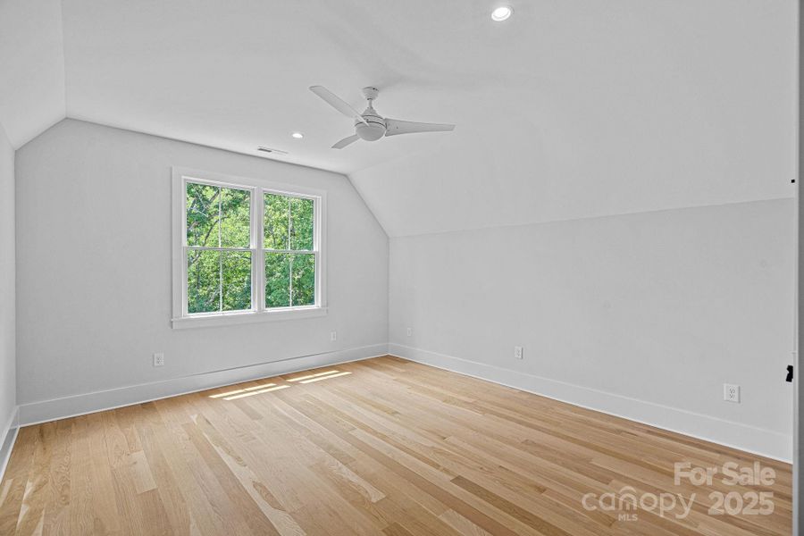 Bedroom #4 (Upper Floor)