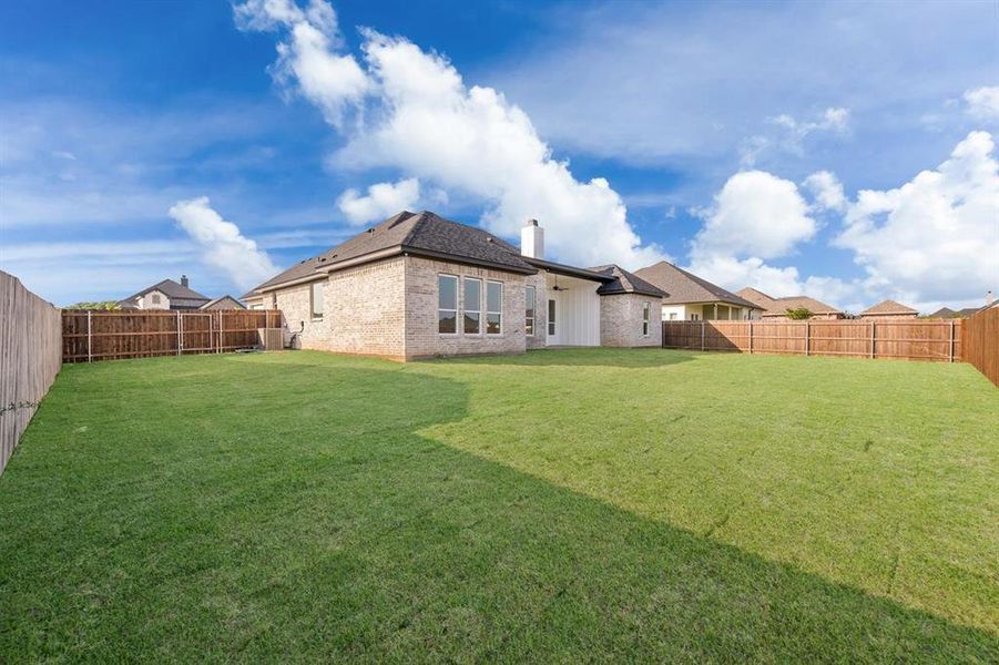 Exterior details and patio area of a home in , Waco (Image 27).