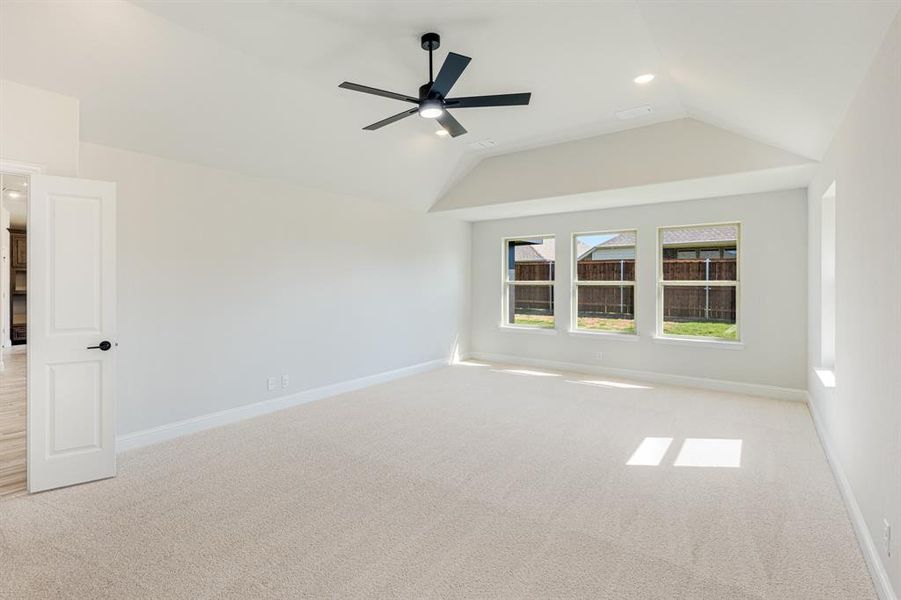 Spacious, unfurnished interior of a new home in Silo Mills Classic 60, Joshua (Image 24). Spacious, unfurnished interior of a new home in Silo Mills Classic 60, Joshua (Image 24).