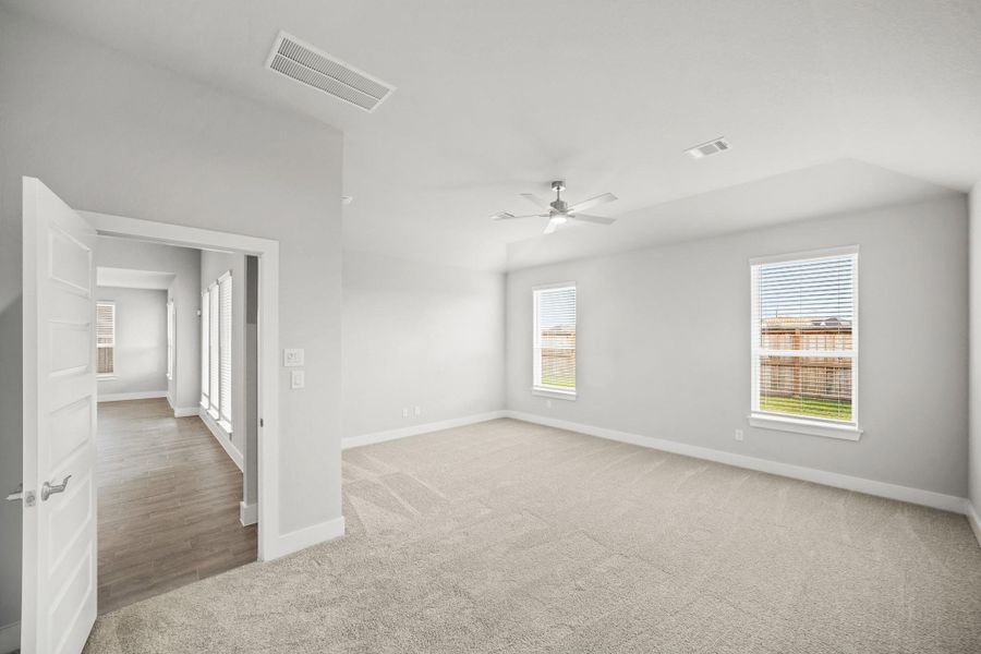 Spacious, unfurnished interior of a new home in Morton Creek Ranch, Katy (Image 16). Spacious, unfurnished interior of a new home in Morton Creek Ranch, Katy (Image 16).