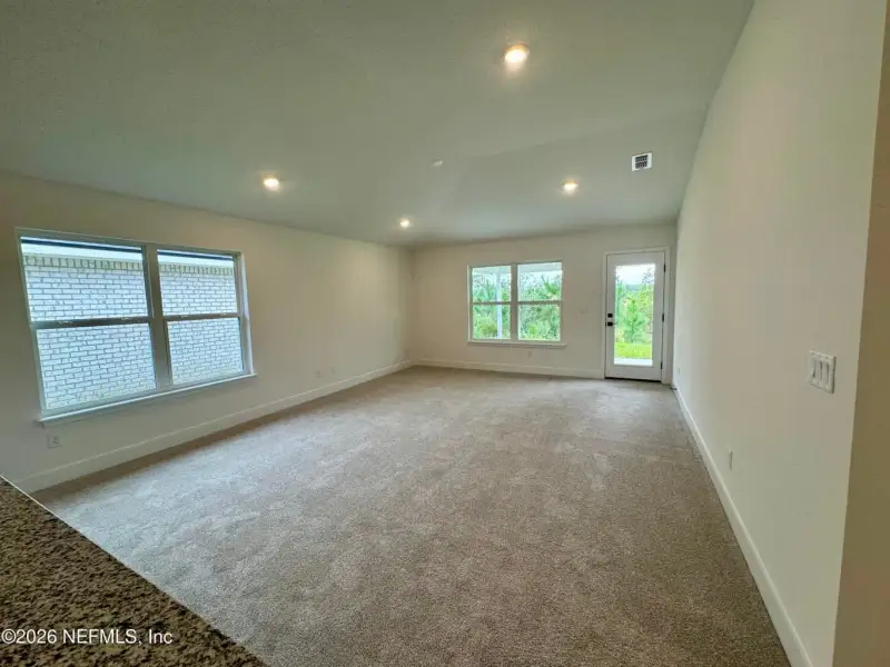 Spacious, unfurnished interior of a new home in Shadow Crest at Rolling Hills, Green Cove Springs (Image 10).