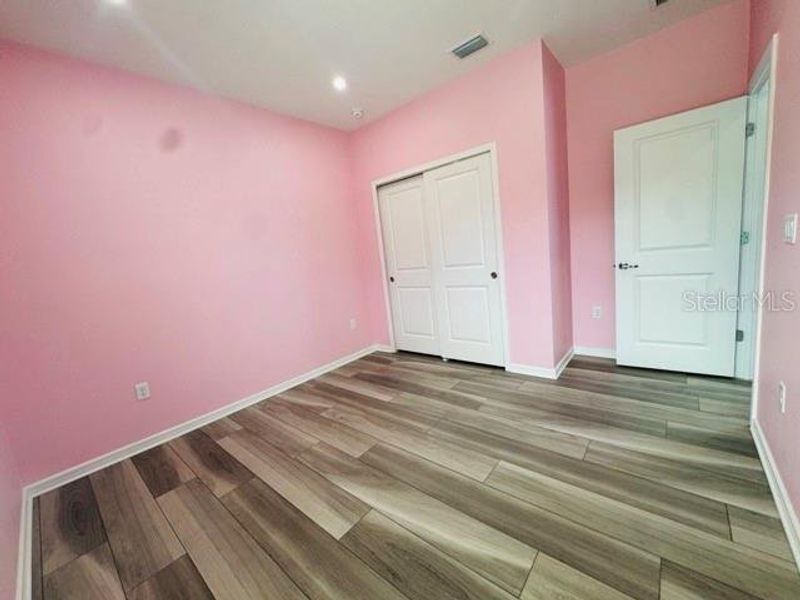 Spacious, unfurnished interior of a new home in , St. Cloud (Image 25).