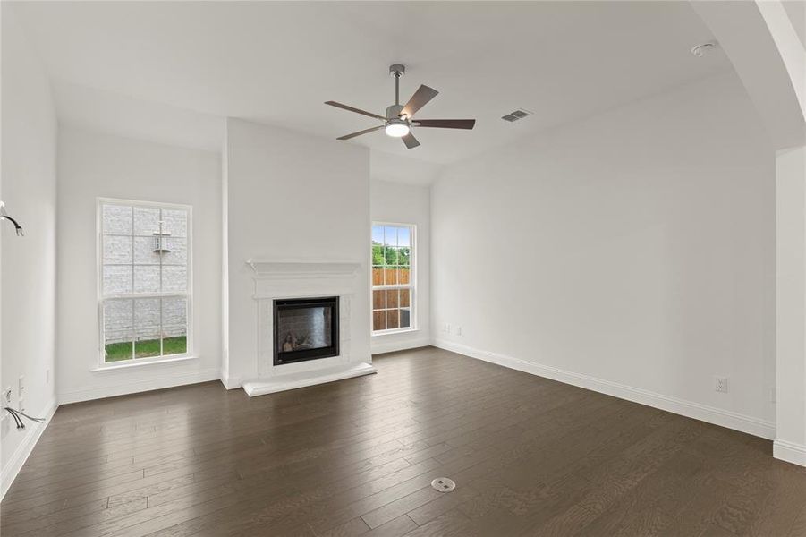 Spacious, unfurnished interior of a new home in Trails at Cottonwood Creek, Rowlett (Image 26). Spacious, unfurnished interior of a new home in Trails at Cottonwood Creek, Rowlett (Image 26).