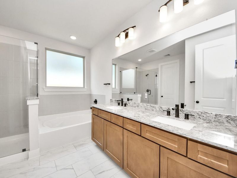 Furnished interior view inside a new home in Lago Mar, Texas City (Image 9).