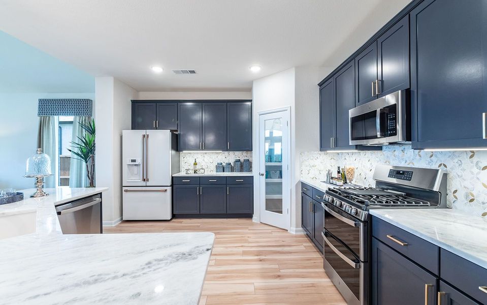 Furnished interior view inside a new home in Hickory Ridge, Elmendorf (Image 9).
