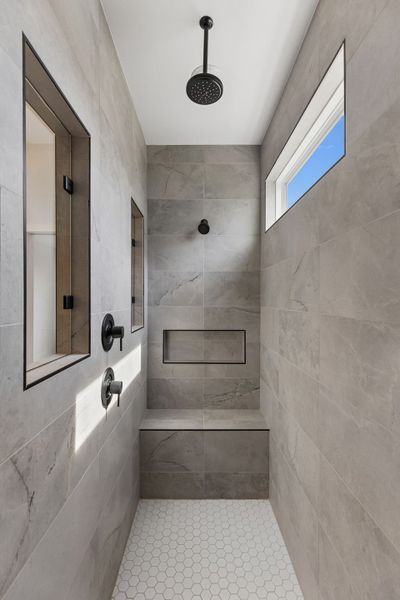 Close-up of interior finishes inside a home in Glenview Farms, Murfreesboro (Image 20).