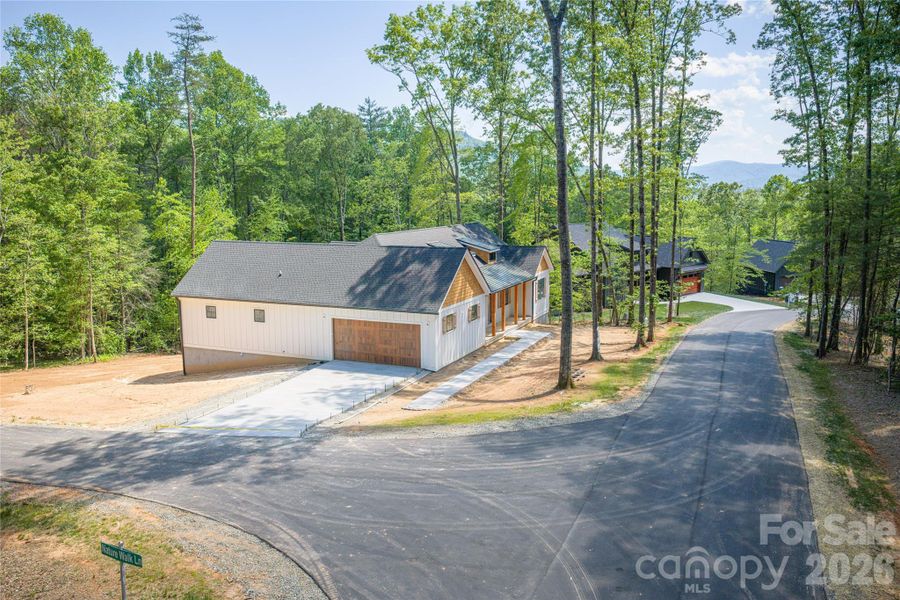 Image 28 of a home in .