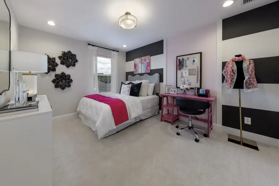 Sims fourth bedroom