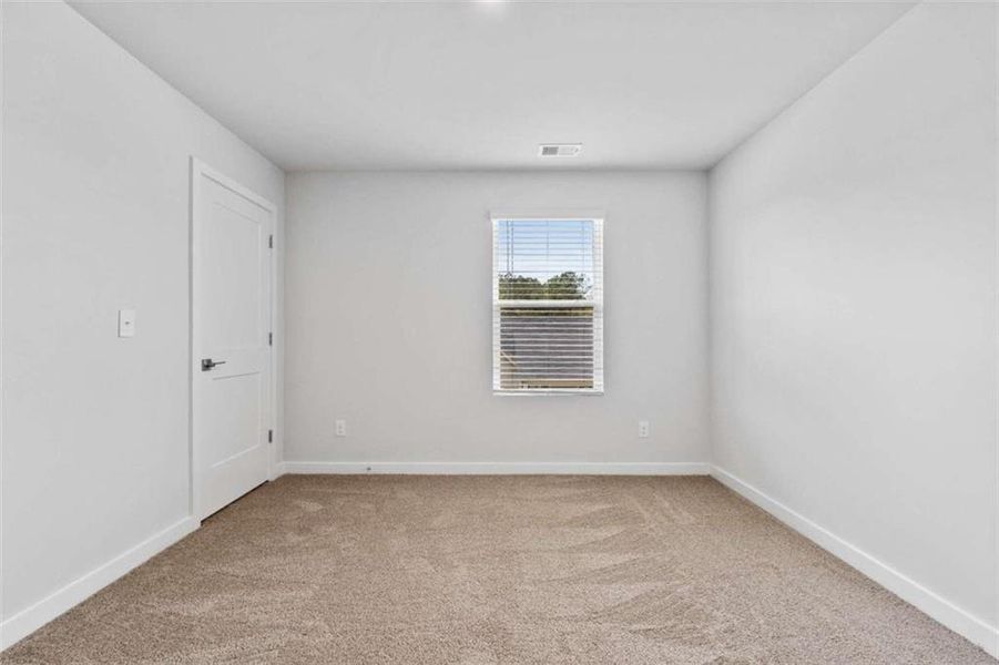 Spacious, unfurnished interior of a new home in Southern Hills, McDonough (Image 20).