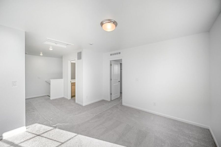 Spacious, unfurnished interior of a new home in The Town Collection at Independence, Elizabeth (Image 15).