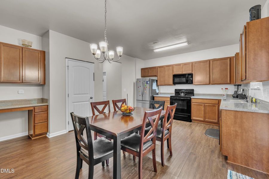 13-111 S Rose Hill Dr-8 13-111 S Rose Hill Dr-8