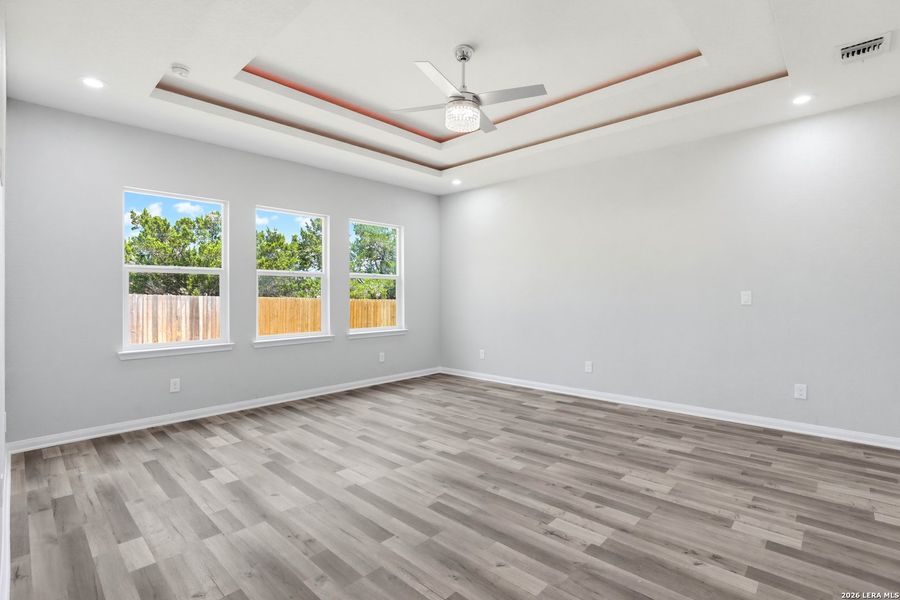 Spacious, unfurnished interior of a new home in , Spring Branch (Image 28).