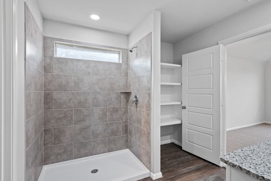 Representative furnished interior of a home built from the TAYLOR by D.R. Horton in Faculty Row, Abilene (Image 20).