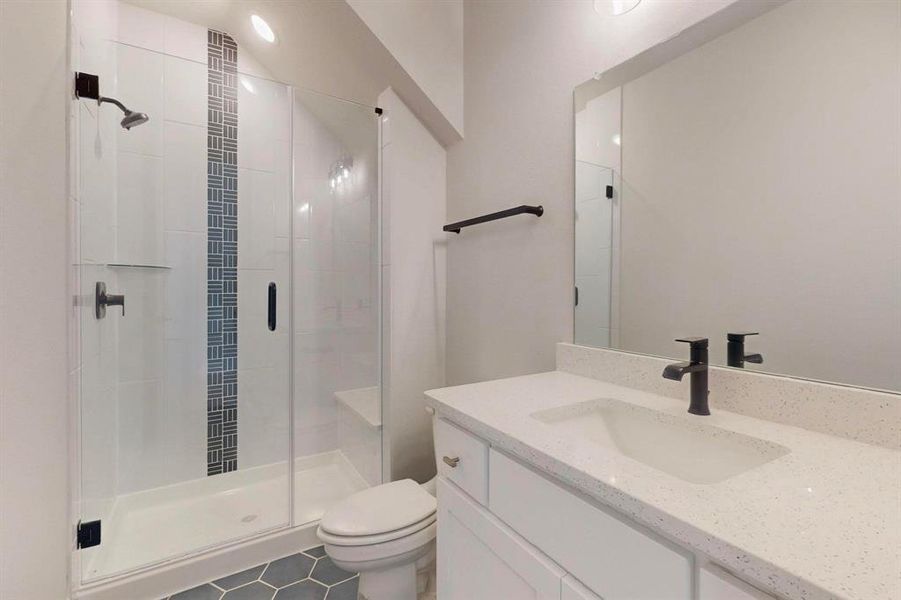 Furnished interior view inside a new home in , Rowlett (Image 15).