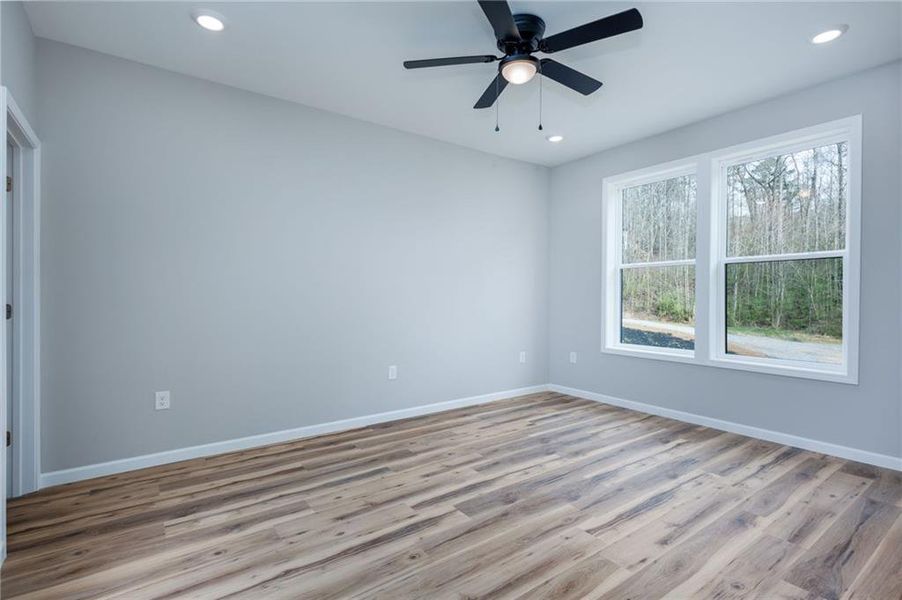Spacious, unfurnished interior of a new home in , Ellijay (Image 18).