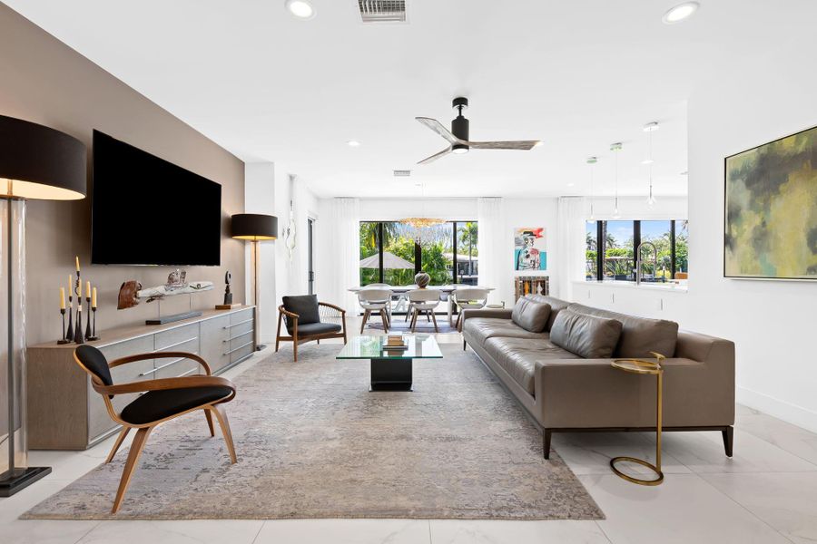 Furnished interior view inside a new home in , Fort Lauderdale (Image 25).