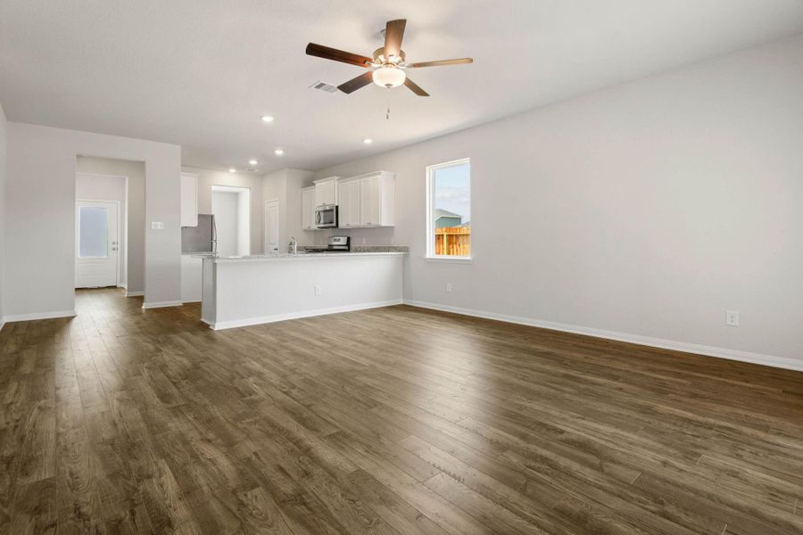 Spacious, unfurnished interior of a new home in Trails at Cochran Ranch, Waller (Image 14). Spacious, unfurnished interior of a new home in Trails at Cochran Ranch, Waller (Image 14).