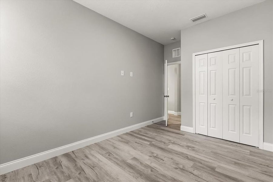 Spacious, unfurnished interior of a new home in , Sanford (Image 24).