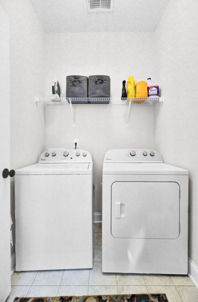 Close-up of interior finishes inside a home in , Goose Creek (Image 18).