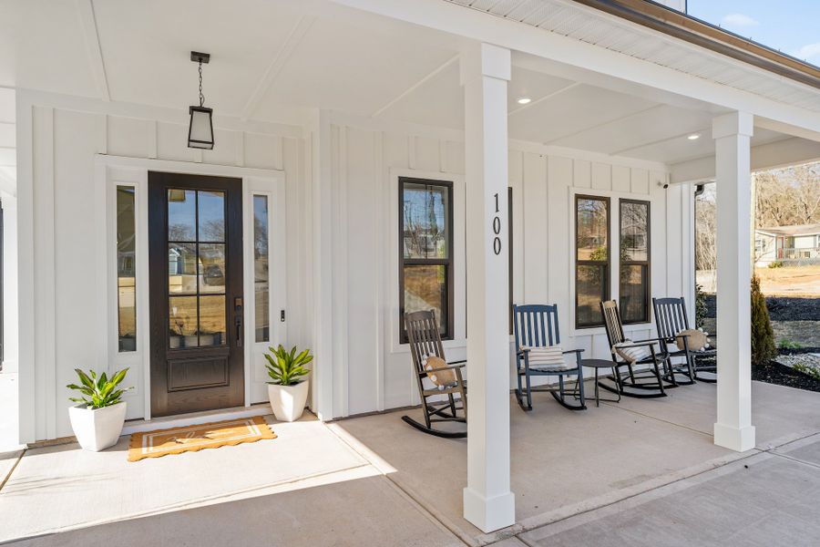 Representative exterior details of a home built from the Emmy by Hunter Quinn Homes in Walker's Pointe, Anderson (Image 3).