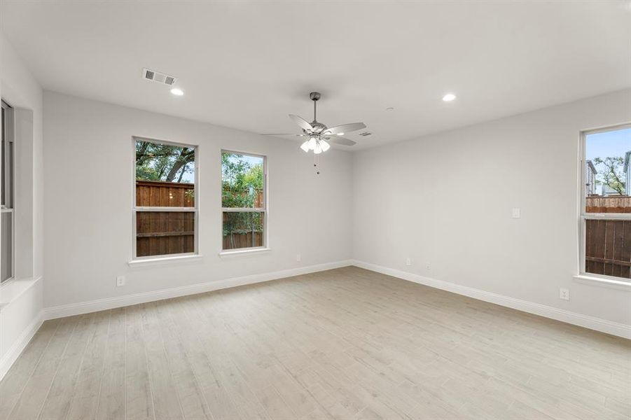 09. 6949 Mustang Isle - Family 09. 6949 Mustang Isle - Family