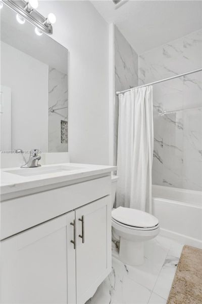 Furnished interior view inside a new home in , Loxahatchee (Image 19).